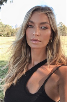 Ariana D.