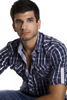 Sassan Echevarria