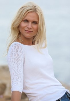 Anni H.
