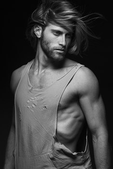 Noam 