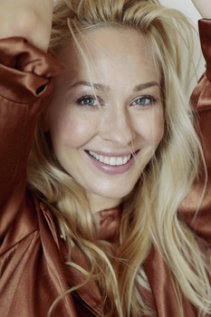 Heidi F.