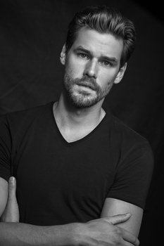 Tomas U.