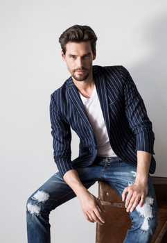 Tomas U.