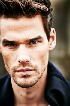 Tomas U.