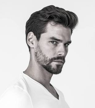 Tomas U.