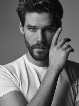 Tomas U.