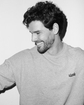 Tomas U.