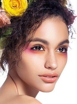 Lais F.