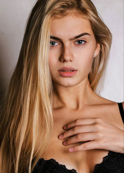 Valeria D.