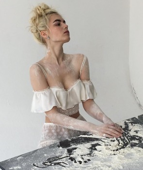 Valeria D.