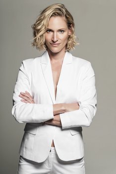 Lindsay S.