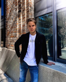 Philipp K.