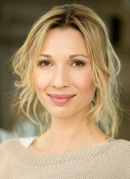 Daniela J.