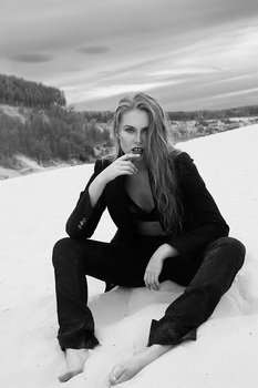 Ksenia P.
