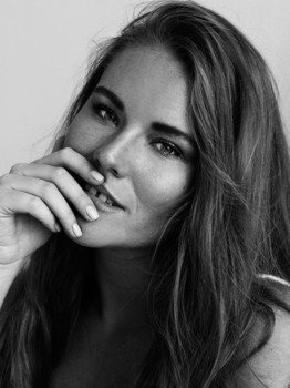 Ksenia P.