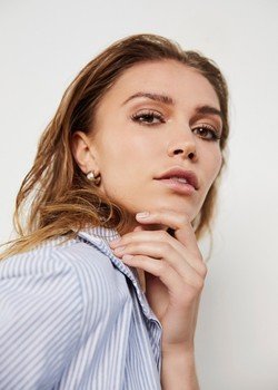Alina F.