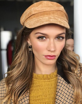 Alina F.