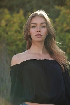 Alina F.