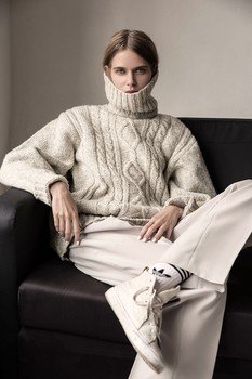 Ksenia S.