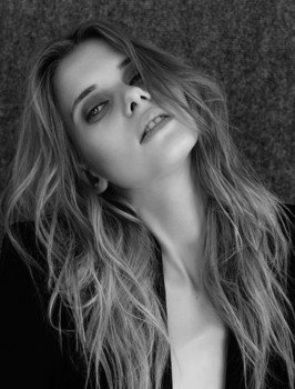 Ksenia S.