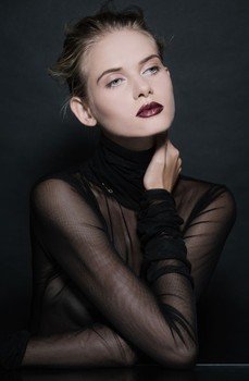 Ksenia S.