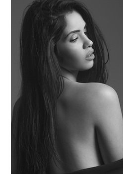 Raquel V