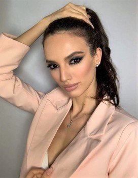 Ana P.