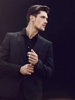 Sebastian W.