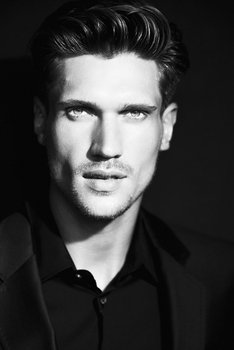 Sebastian W.