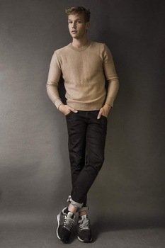 Daniel F.