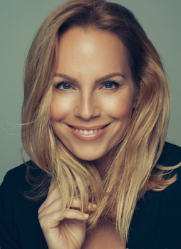 Vesna B.