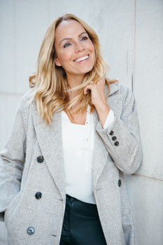Vesna B.