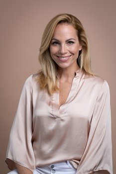 Vesna B.