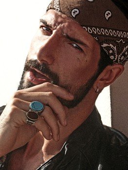 Dany T.