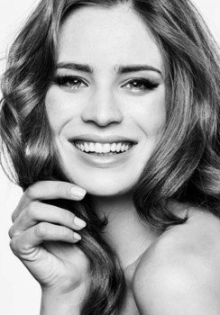 Claudia Wi.