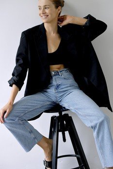 Claudia Wi.