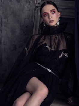 Elina K.