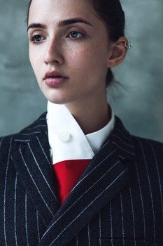 Elina K.