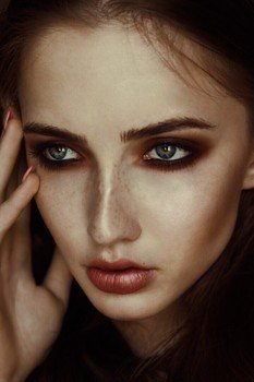 Elina K.