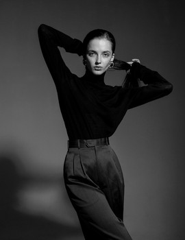 Elina K.