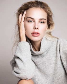 Anya  S.