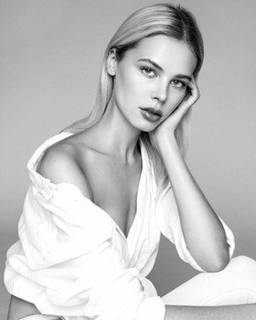Anya  S.