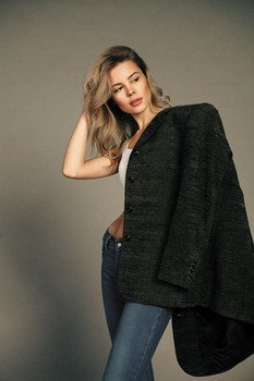 Anya  S.