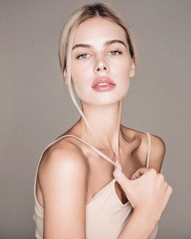 Anya  S.