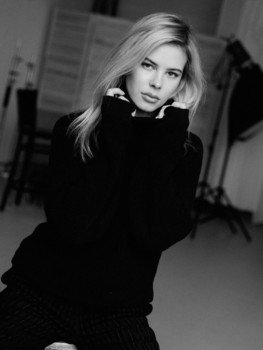 Anya  S.