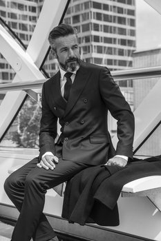 Alex R.