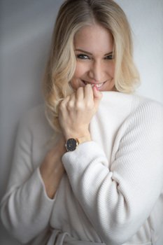Anja J.