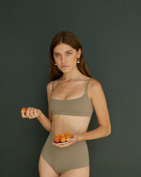Danaya  L.