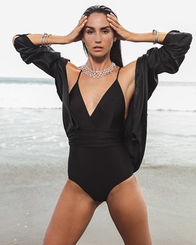 Kris  M.