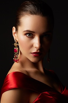 Lenka B.